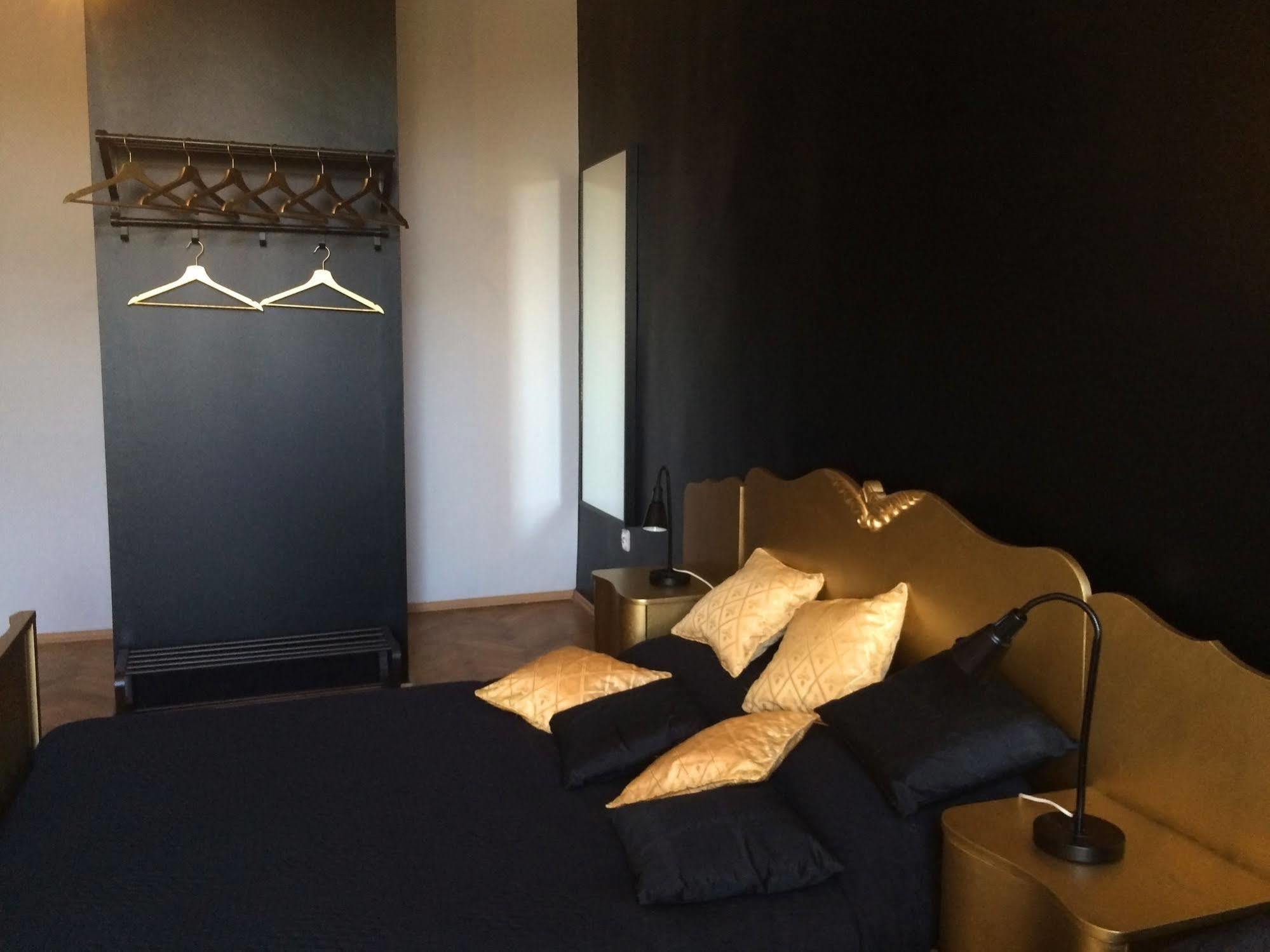 Boutique Apartments - City Center - The Main Market Square Krakkó Kültér fotó